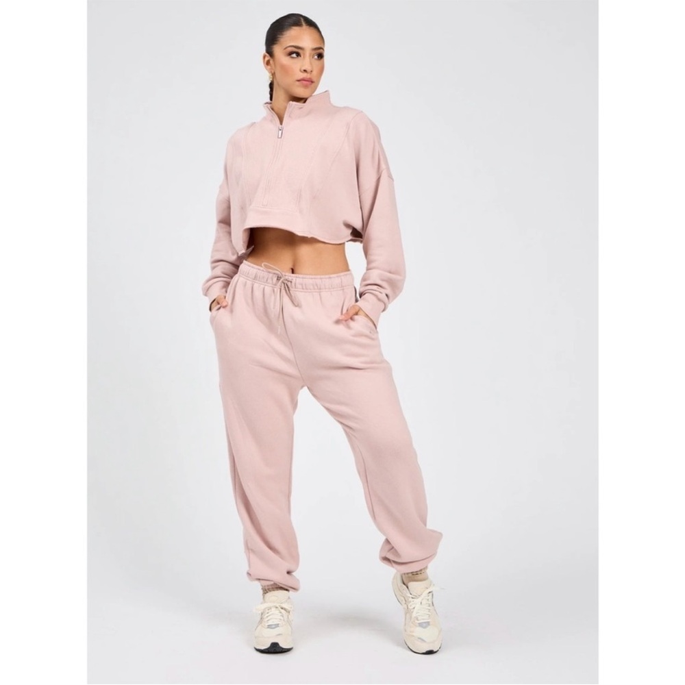 Buffbunny threads joggers
